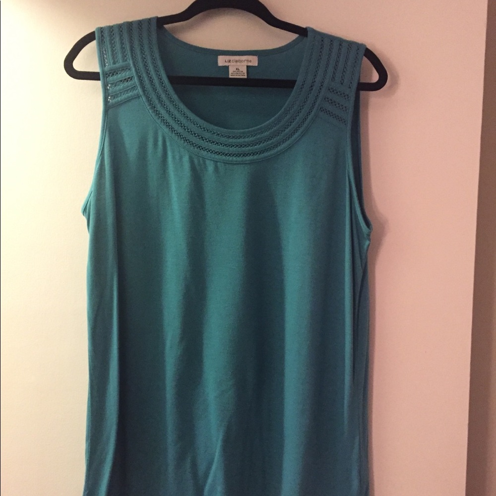 Women’s sleeveless blouse